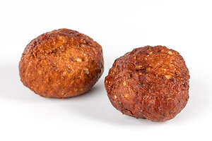 Kipgehaktballen van de slagerij